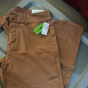 Women’s Brownish Tan Pants